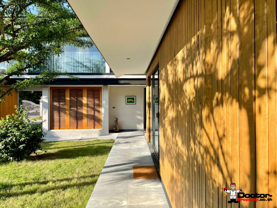 5 Bedroom Beachfront Villa – Na Mueang, Koh Samui – For Sale